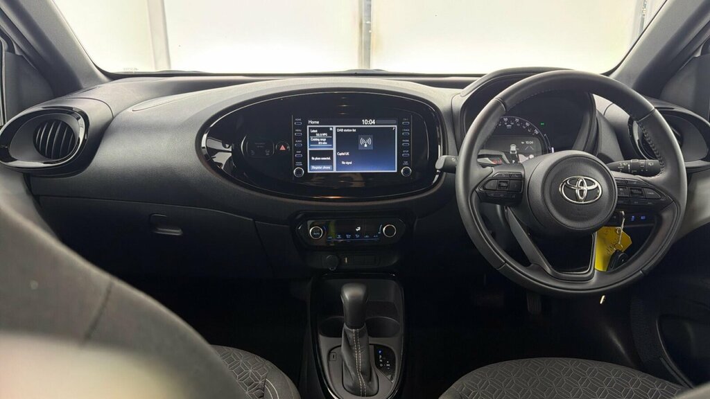 Toyota Aygo X 1.0 Vvt-i Edge X-shift Euro 6 Ss White #6