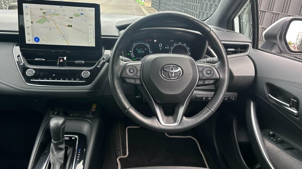 Toyota Corolla 1.8 Vvt-h Icon Touring Sports Cvt Euro 6 Ss White #6