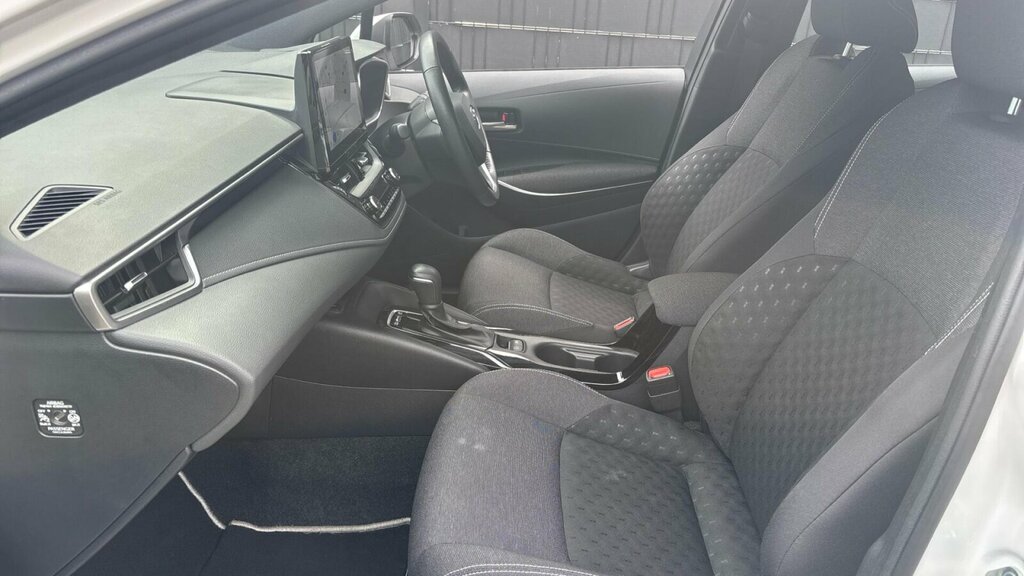 Toyota Corolla 1.8 Vvt-h Icon Touring Sports Cvt Euro 6 Ss White #5