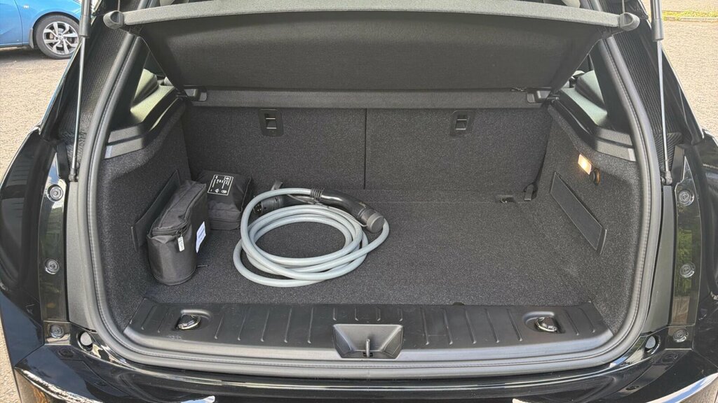 BMW i3 125Kw 42Kwh Red #13