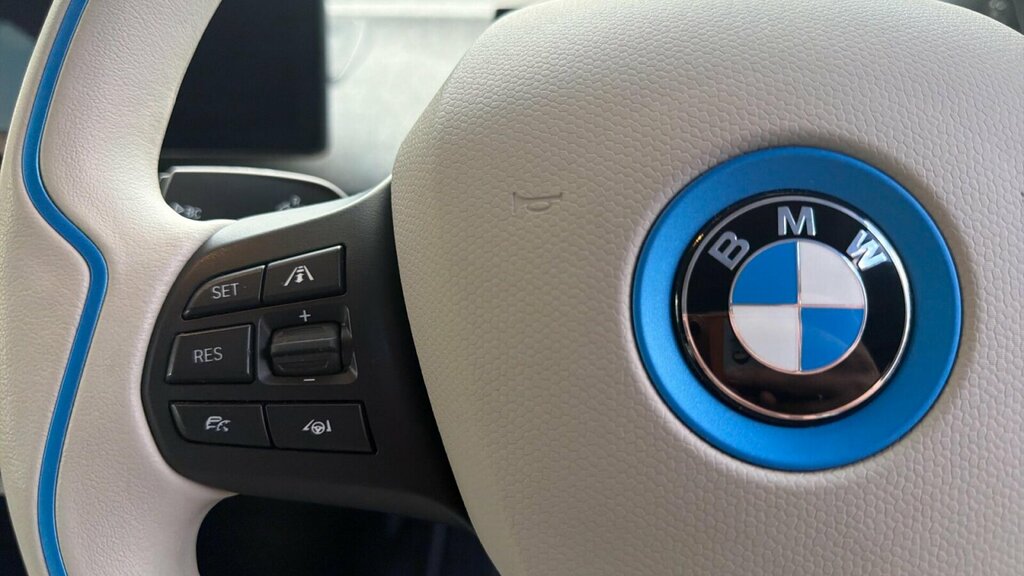 BMW i3 125Kw 42Kwh Red #17