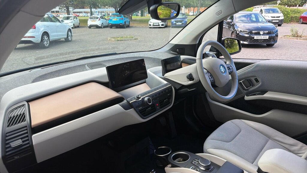 BMW i3 125Kw 42Kwh Red #7