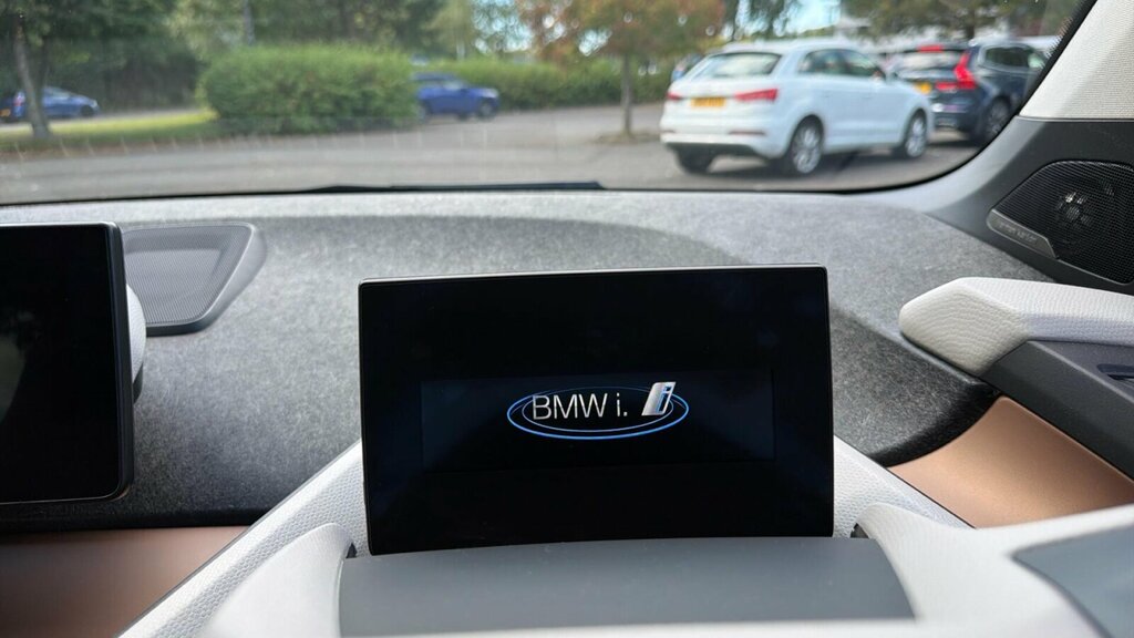 BMW i3 125Kw 42Kwh Red #9