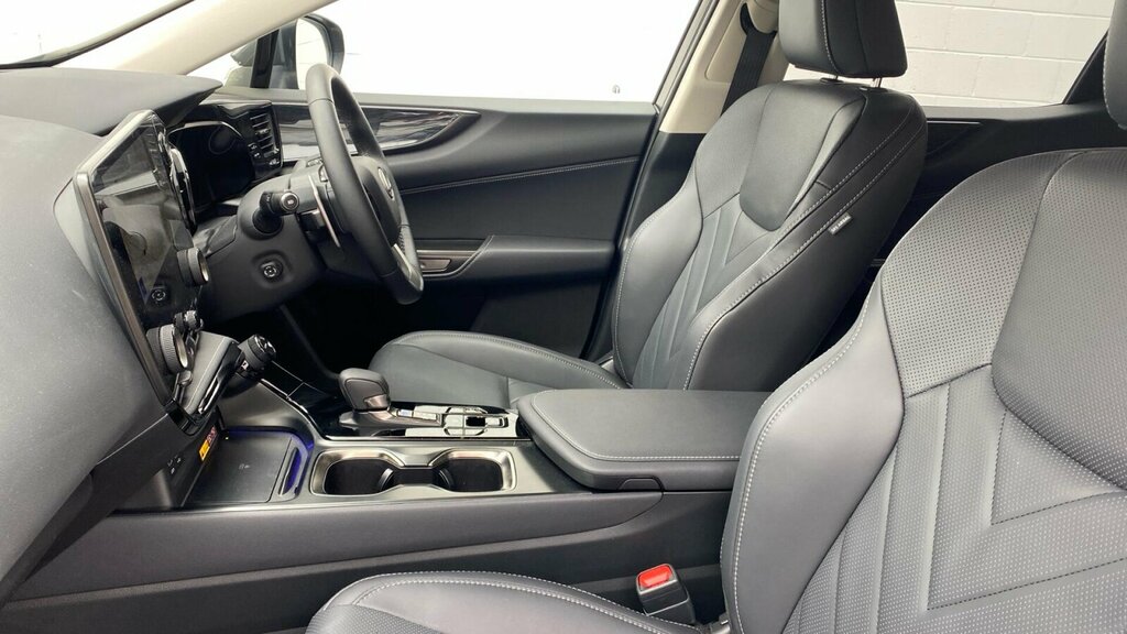 Lexus NX 2.5 450H 18.1Kwh Premium Plus Suv Plug Grey #6