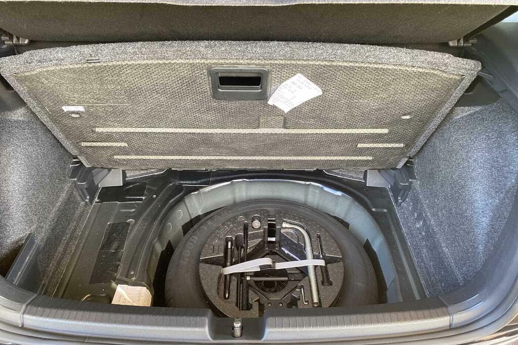 Volkswagen Polo Se Black #12