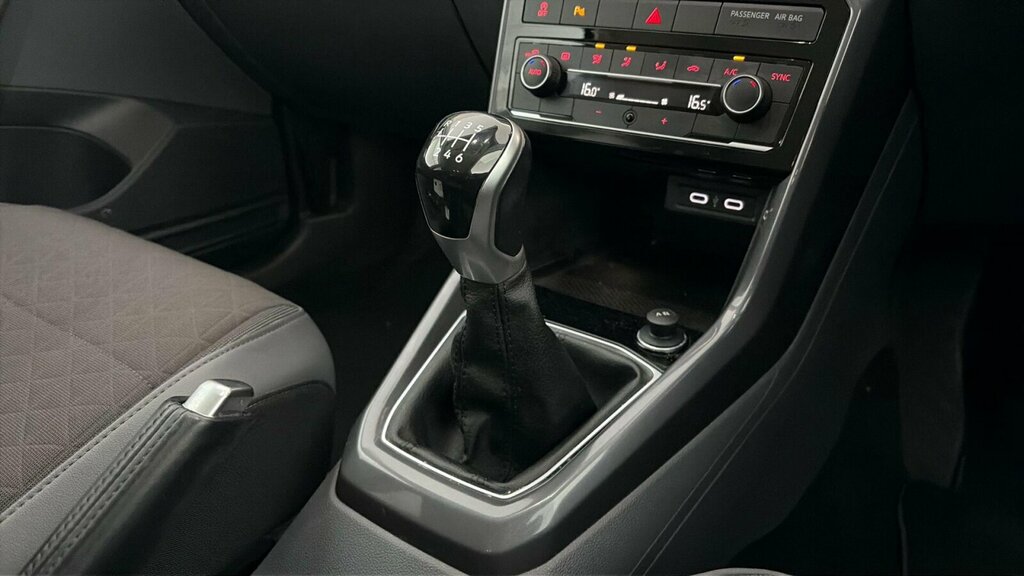 Volkswagen T-Cross 1.0 Tsi Active Grey #17