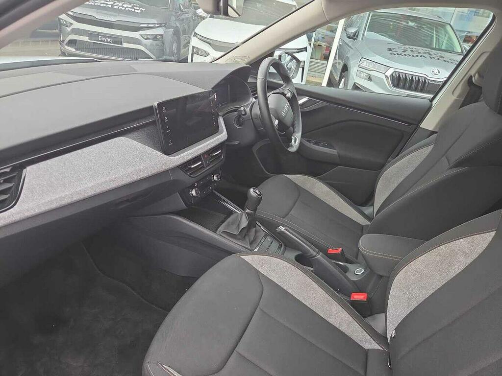 Skoda Kamiq 1.0 Tsi 95 Se Edition Black #2