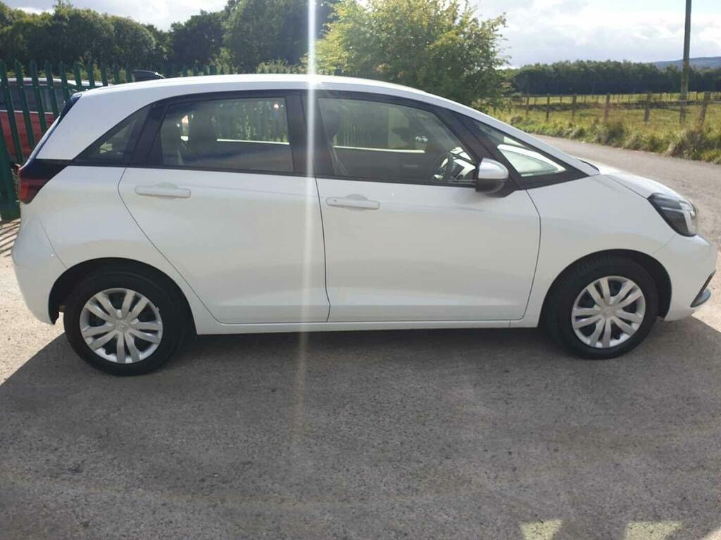 Honda Jazz 1.5 I-mmd Hybrid Se Ecvt White #5