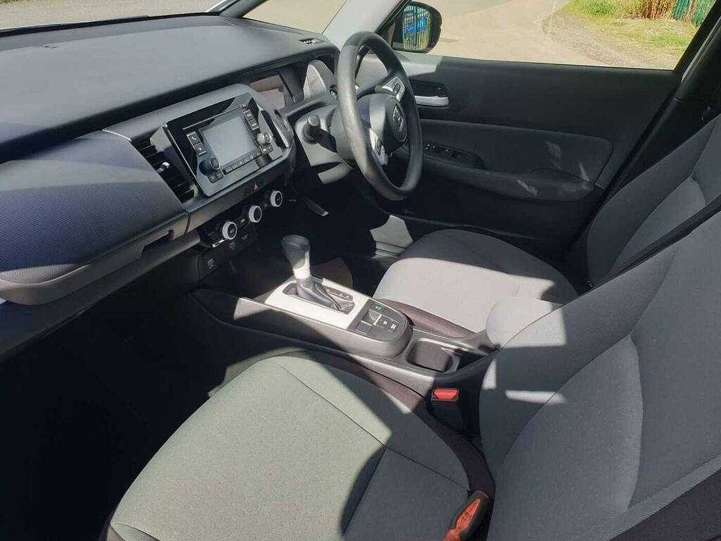 Honda Jazz 1.5 I-mmd Hybrid Se Ecvt White #2