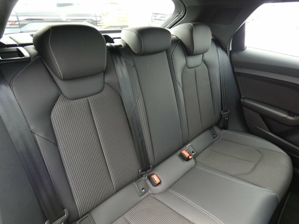 Audi A1 25 Tfsi Sport S Tronic Black #12