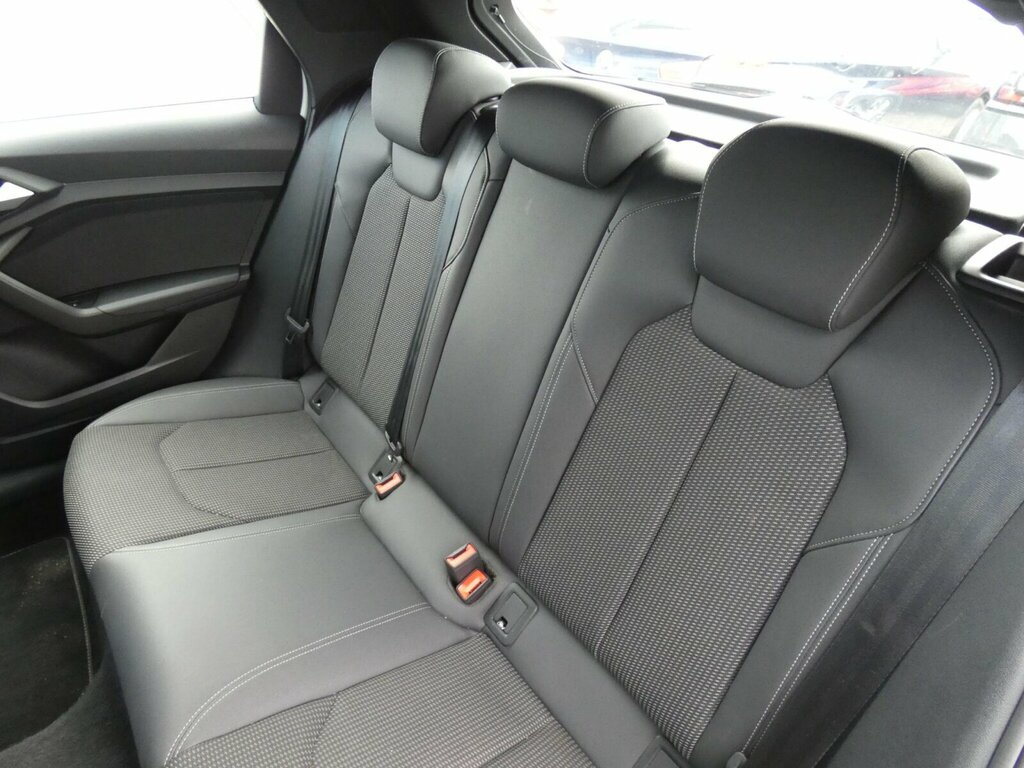 Audi A1 25 Tfsi Sport S Tronic Black #14