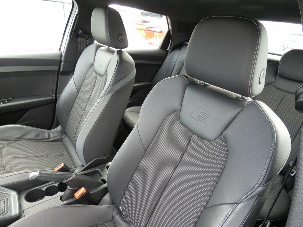 Audi A1 25 Tfsi Sport S Tronic Black #9