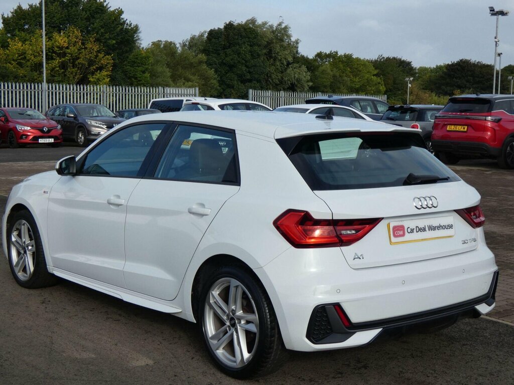 Audi A1 25 Tfsi Sport S Tronic Black #32