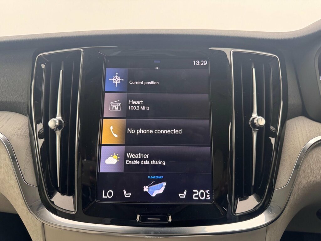 Volvo V60 2.0 D4 190 Inscription Pro Black #15