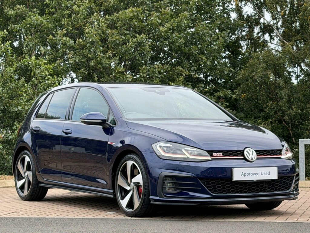 Volkswagen Golf Mk7 Facelift 1.0 Tsi 115Ps Match Edition Black #1