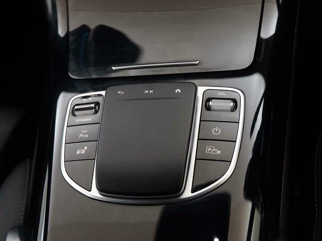 Mercedes-Benz EQC Suv White #27