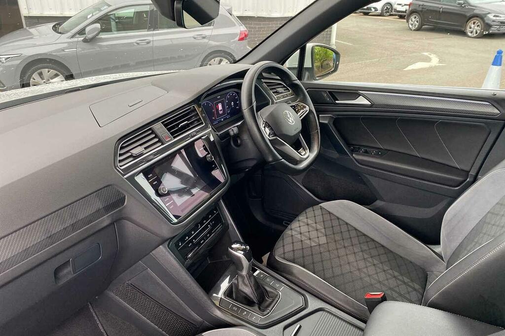Volkswagen Tiguan 2.0 Tdi R-line Edition Dsg White #2