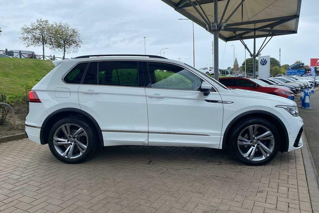 Volkswagen Tiguan 2.0 Tdi R-line Edition Dsg White #4