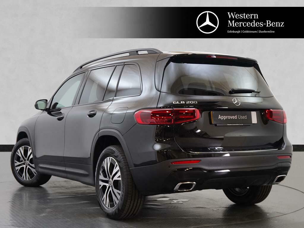 Mercedes-Benz GLB Class Glb 200 Sport Executive Black #2