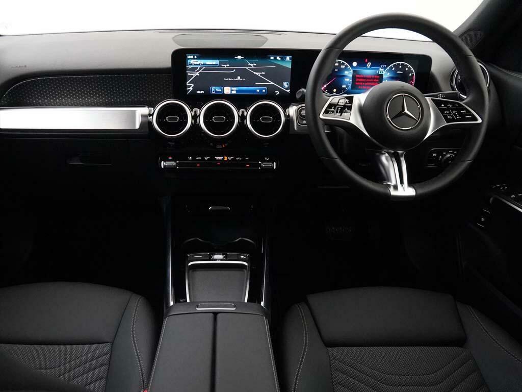Mercedes-Benz GLB Class Glb 200 Sport Executive Black #5