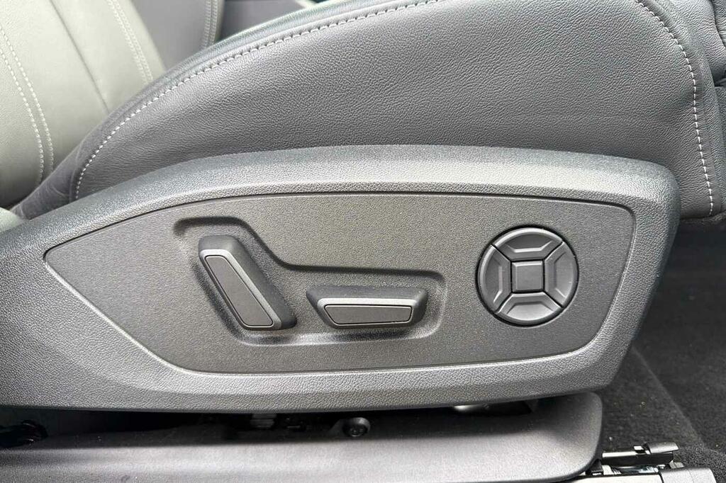 Audi Q4 E Tron 210Kw 45 82Kwh Sport Leather White #24