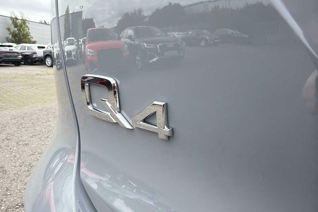 Audi Q4 E Tron 210Kw 45 82Kwh Sport Leather White #13