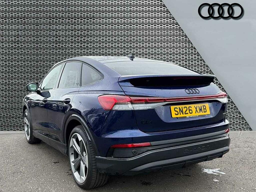 Audi Q4 E Tron Q4 Sportback Black Edition 45 E-tron Quattro 210,0 Blue #3