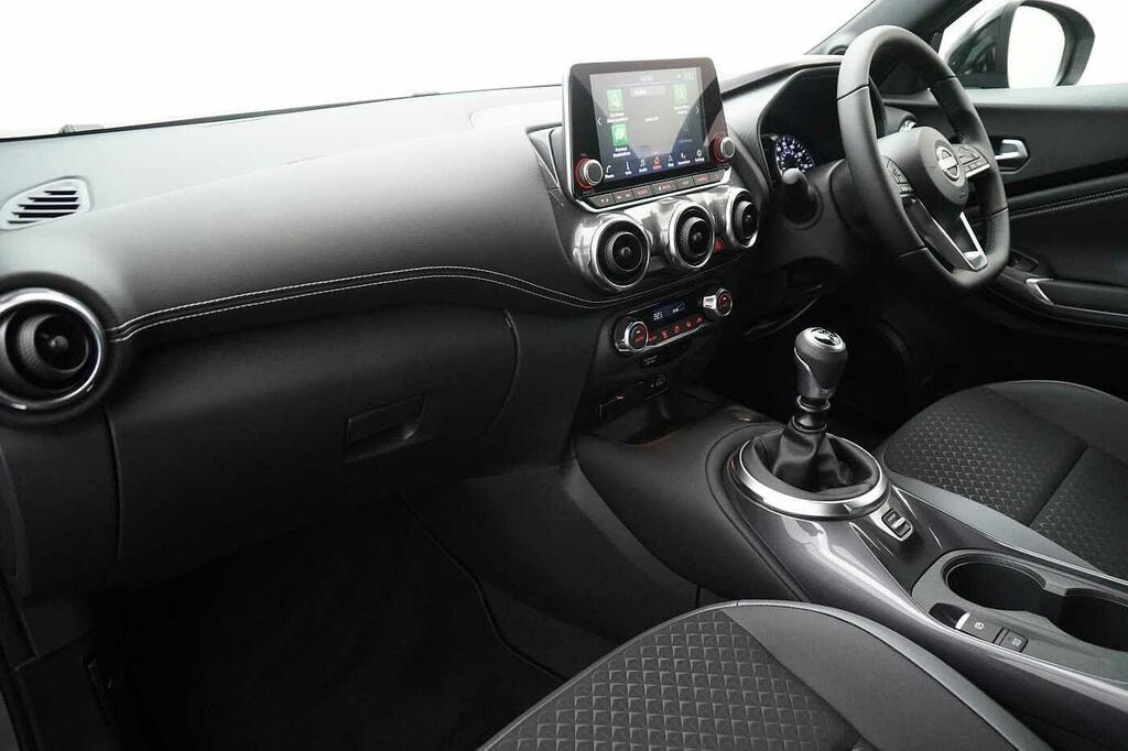 Nissan Juke 1.0 Dig-t 114 N-connecta With Sat Nav And Rear Vie Red #2