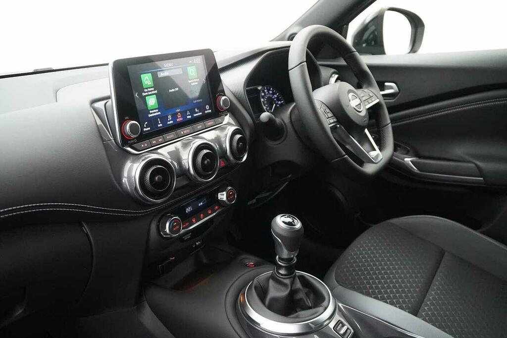 Nissan Juke 1.0 Dig-t 114 Tekna Dct White #21