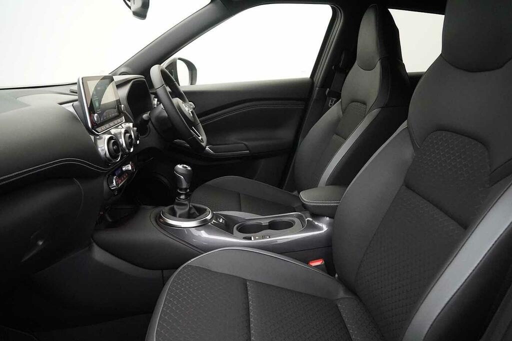 Nissan Juke 1.0 Dig-t 114 Tekna Dct White #14