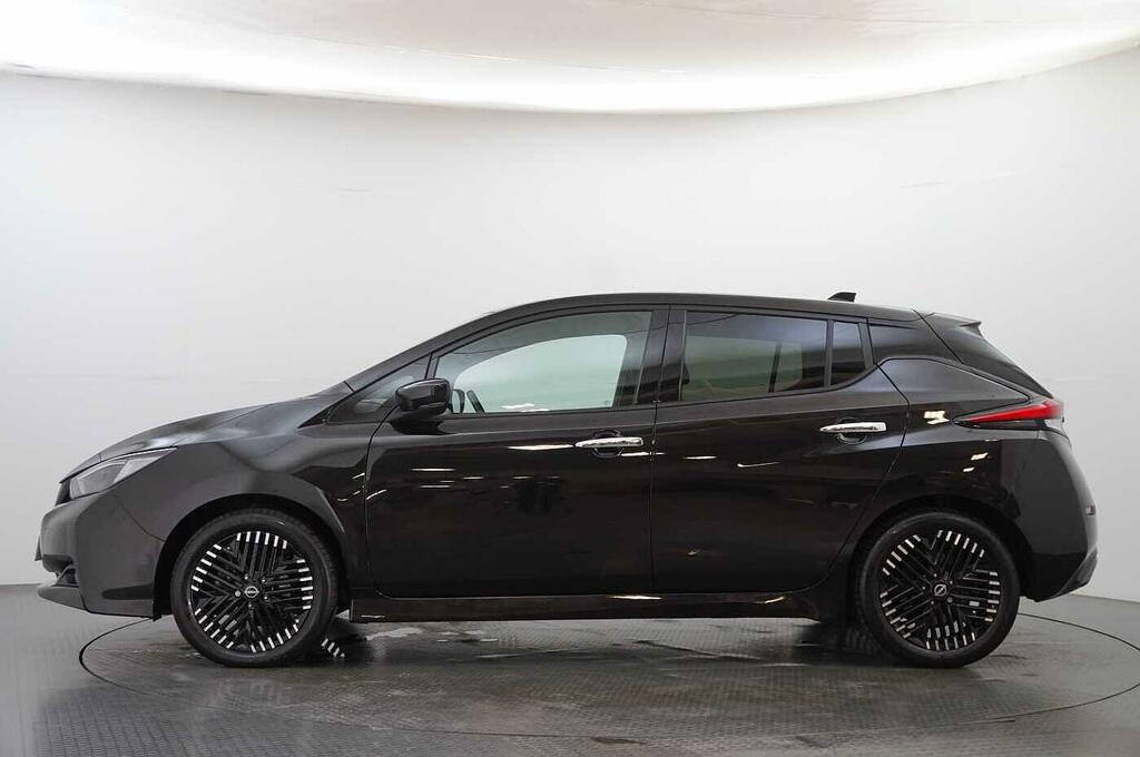 Nissan Leaf 39Kw N-connecta With Sat Nav And 360 View Cam Black #5