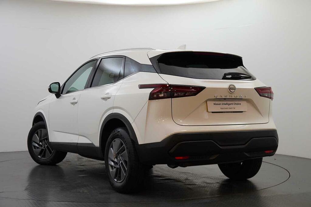 Nissan Qashqai 1.3 Dig-t Mh 140 Acenta Premium With Glass Roof Pa White #3