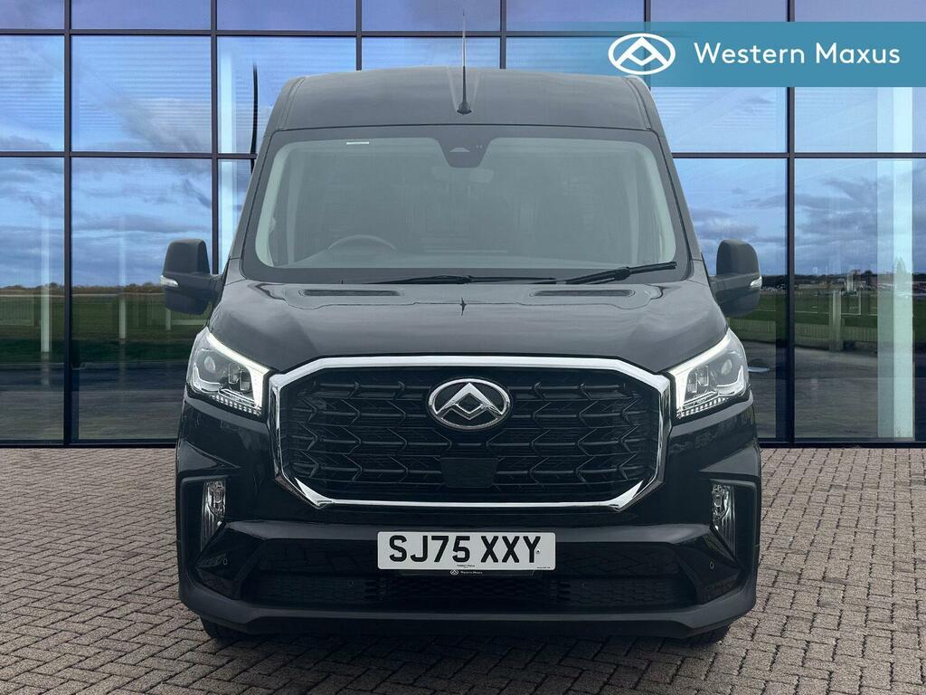 Maxus Deliver 9 Mpv White #38