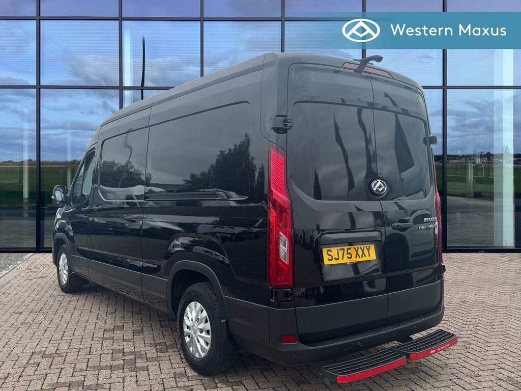 Maxus Deliver 9 Mpv White #7