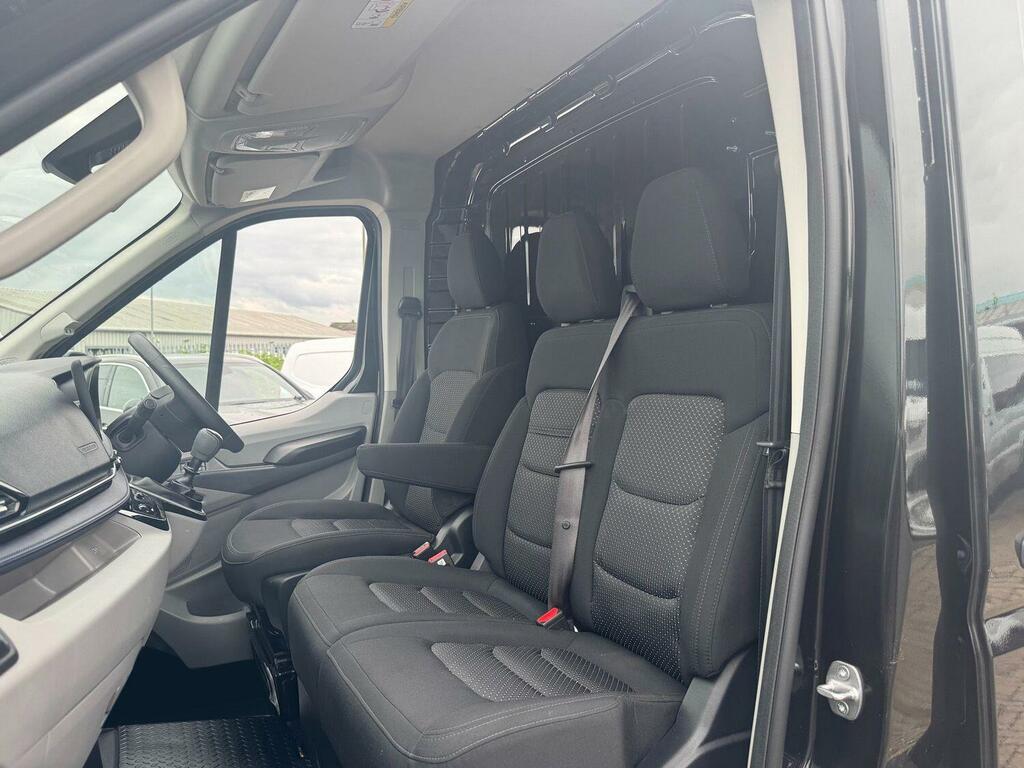 Maxus Deliver 9 2.0 D20 Lux Panel Van Fwd L3 H2 Black #4