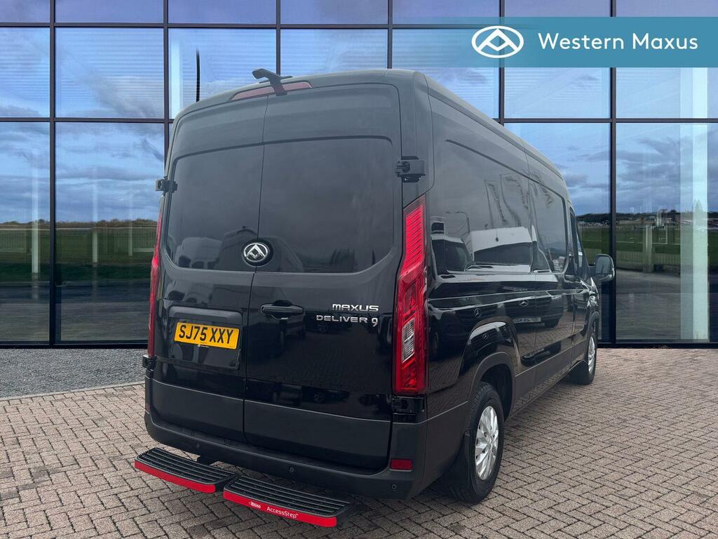 Maxus Deliver 9 Mpv White #10