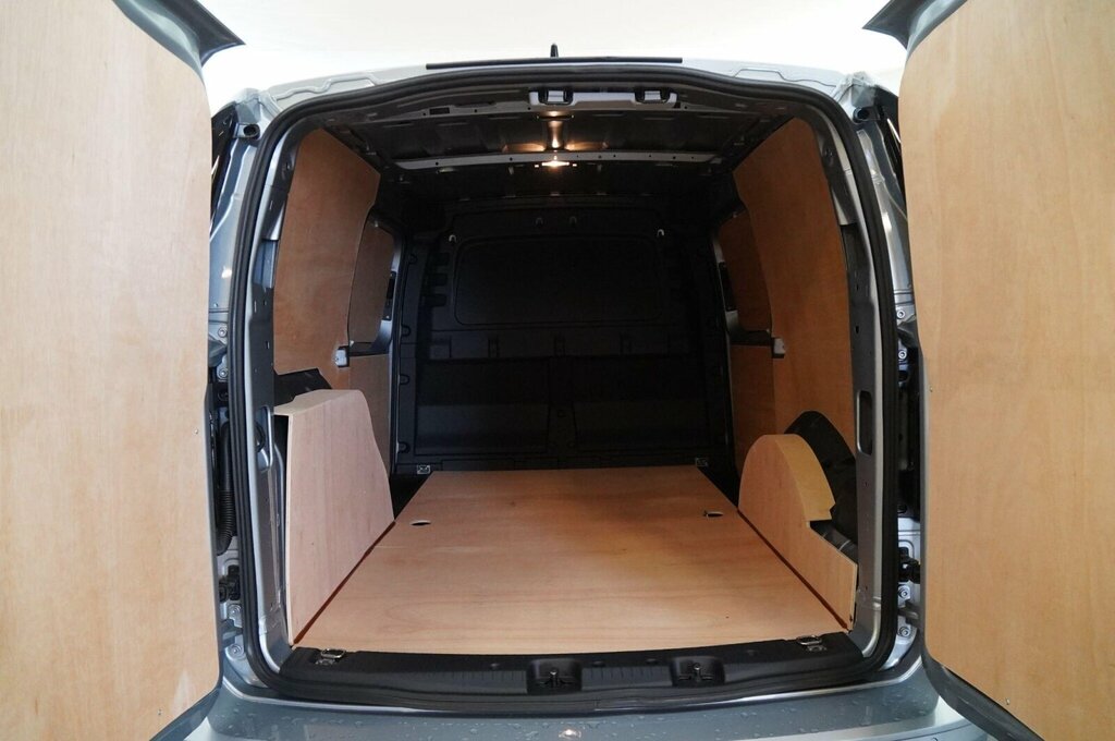 Volkswagen Caddy Maxi Commerce Plus Grey #24