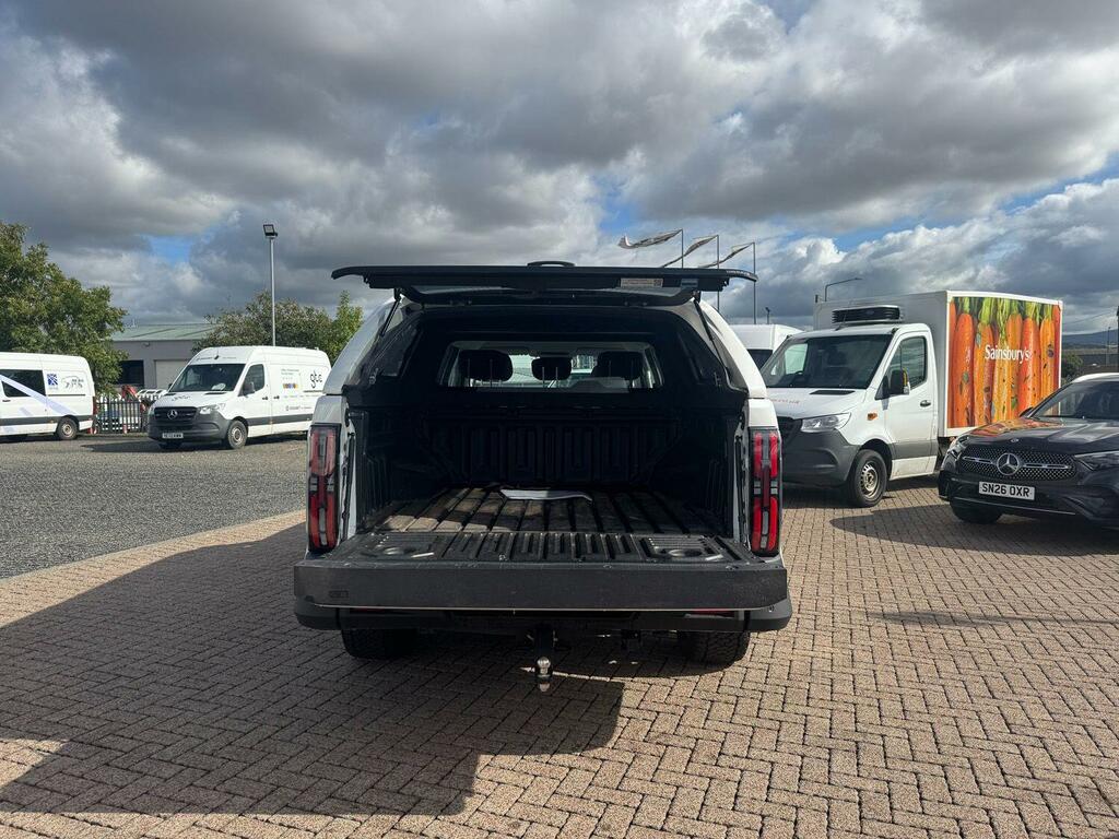 Maxus eTerron 9 102.2Kwh Luxury Pickup Double Cab Aut White #2