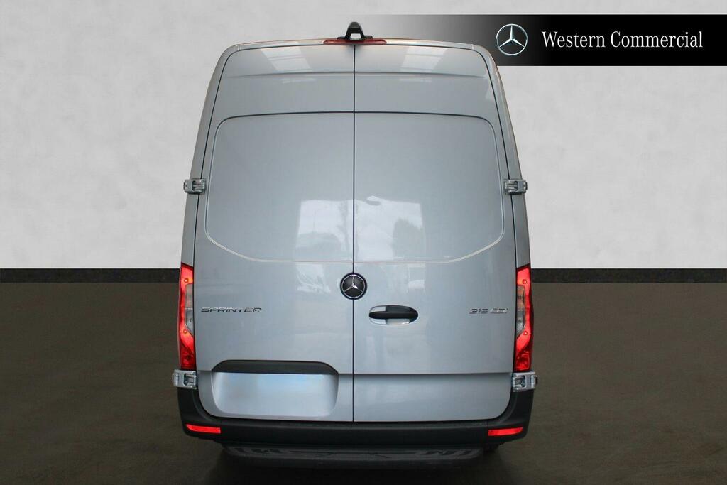 Mercedes-Benz Sprinter   #7