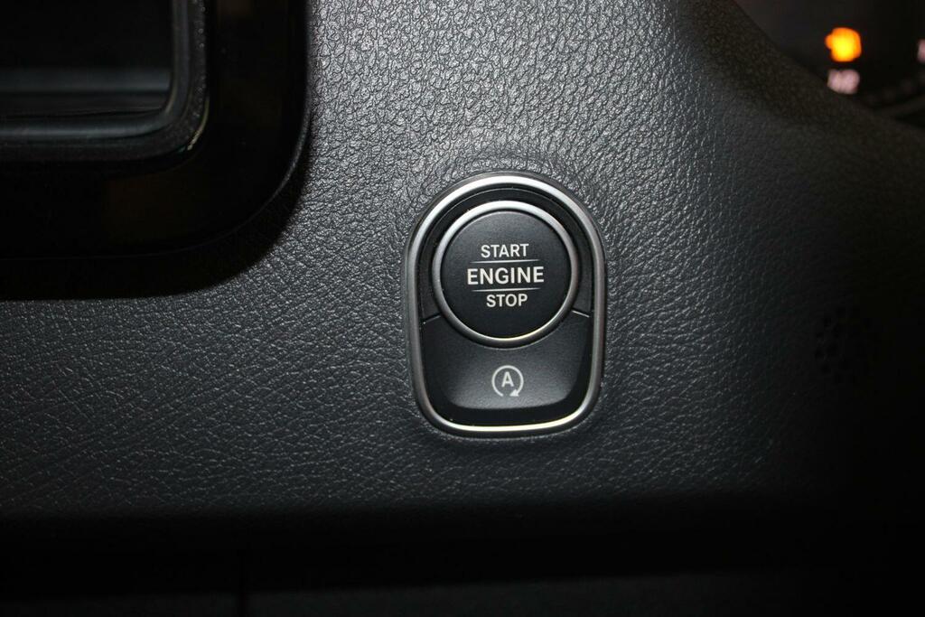 Mercedes-Benz Sprinter   #18
