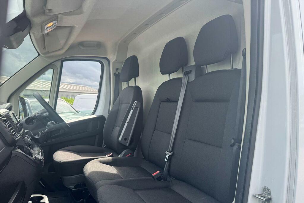 Citroen Relay 2.2 Bluehdi 35 Enterprise Panel Van Man White #3