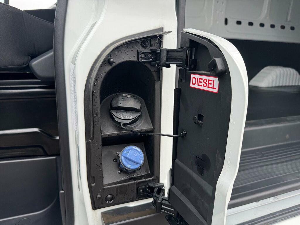 Maxus Deliver 9 9 Lux D20 Lwb Dropside Drw 2.0Td 150Bhp Silver #14