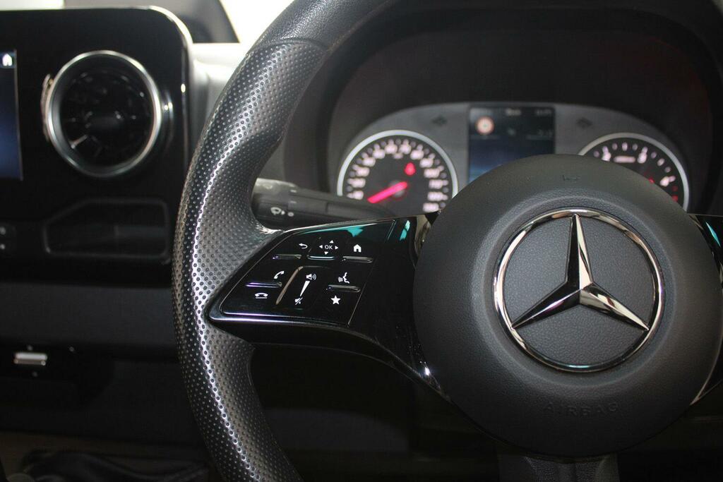 Mercedes-Benz Sprinter 315 Cdi Premium White #24