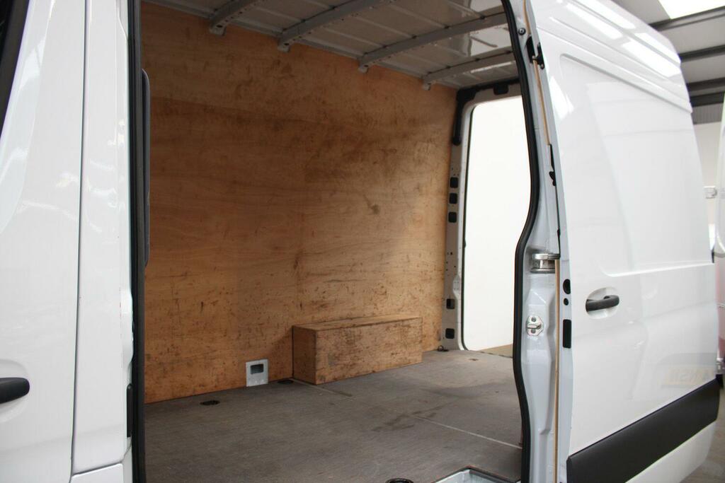 Mercedes-Benz Sprinter 2.0 315 Cdi Pro Panel Van Rwd L2 White #3