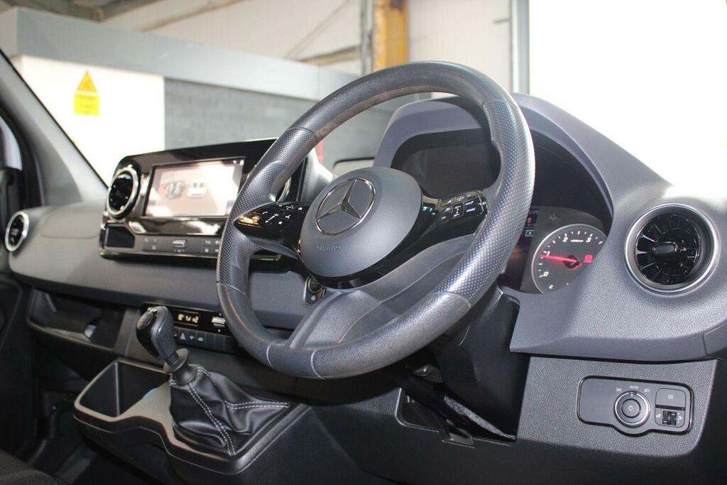 Mercedes-Benz Sprinter 315 Cdi Premium White #27