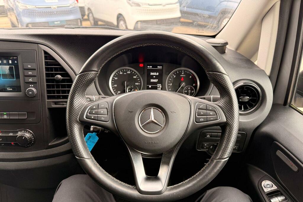 Mercedes-Benz Vito 2L Select Black #27