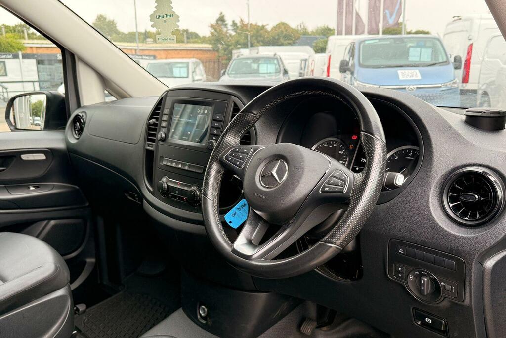 Mercedes-Benz Vito 2L Select Black #28