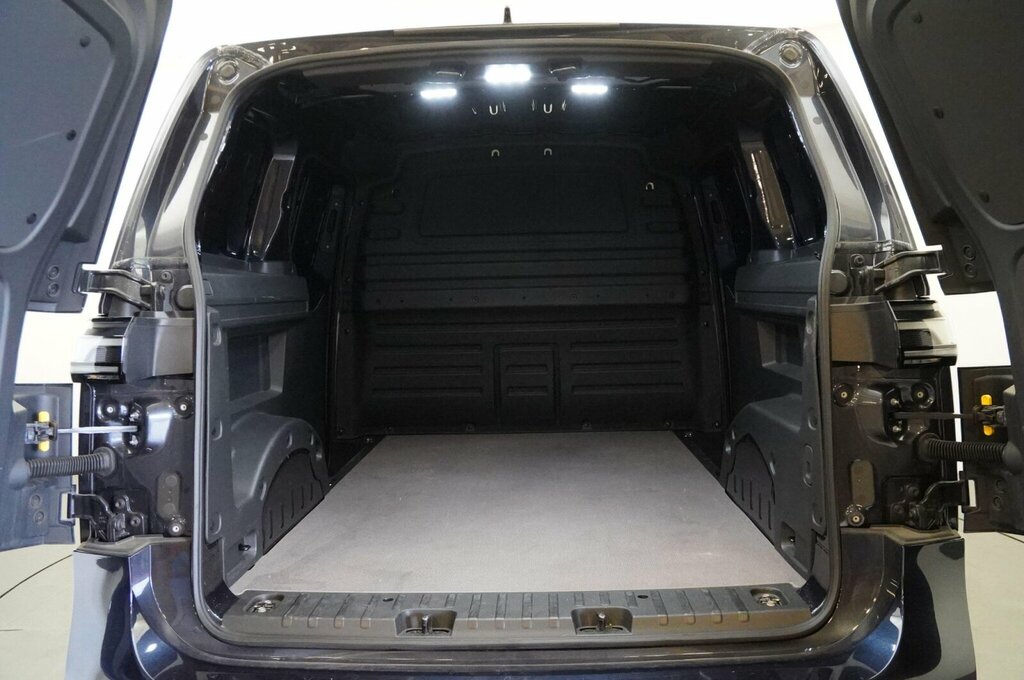 Volkswagen ID.Buzz Id. Buzz Cargo Commerce Swb 286 Ps 79 Kwh White #29