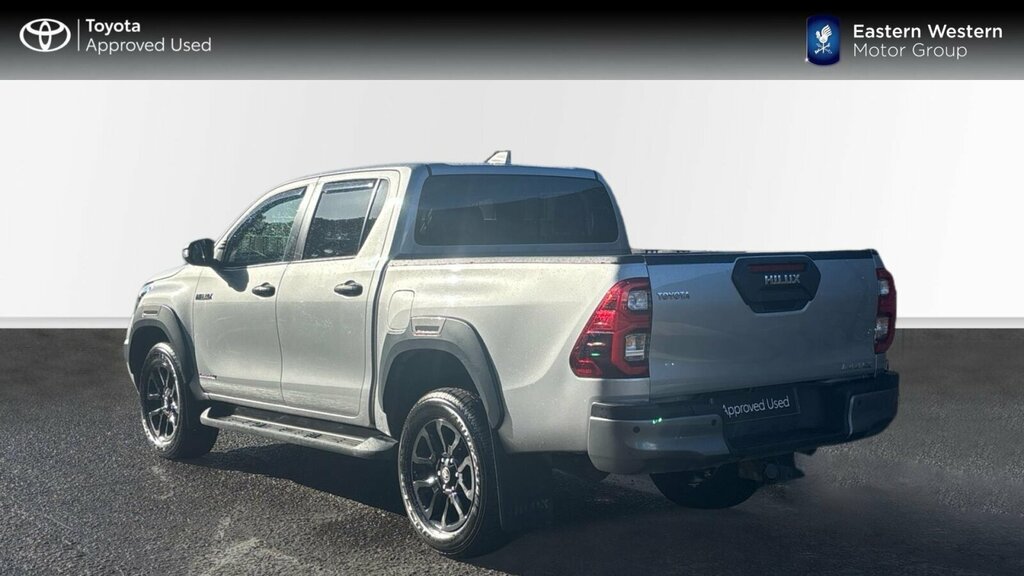 Toyota HILUX 2.8 D-4d Invincible X 4Wd Euro 6 Ss Silver #4