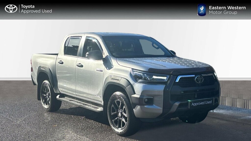 Toyota HILUX 2.8 D-4d Invincible X 4Wd Euro 6 Ss Silver
